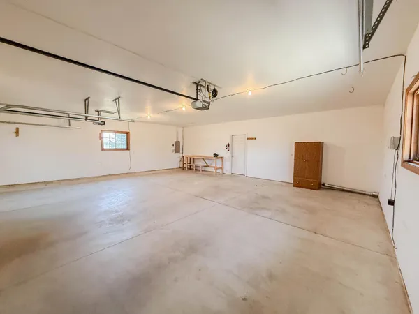 $347,000 | 2953 9th Avenue Southeast, Willmar, MN 56201