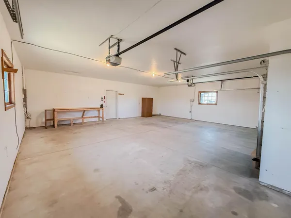 $347,000 | 2953 9th Avenue Southeast, Willmar, MN 56201