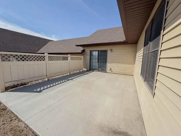 $347,000 | 2953 9th Avenue Southeast, Willmar, MN 56201