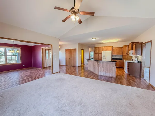$347,000 | 2953 9th Avenue Southeast, Willmar, MN 56201