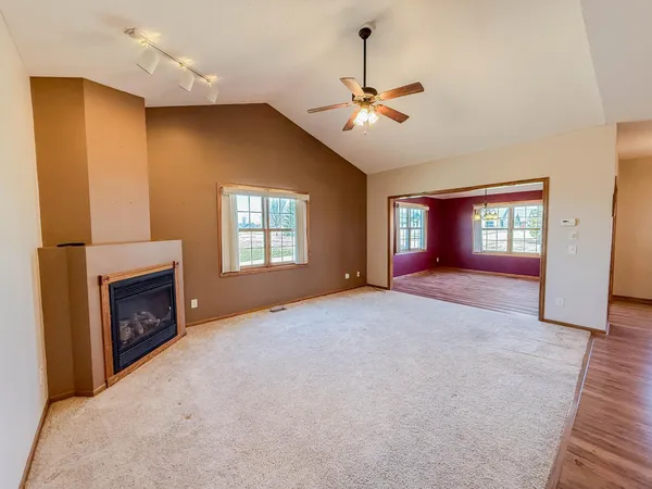 $347,000 | 2953 9th Avenue Southeast, Willmar, MN 56201