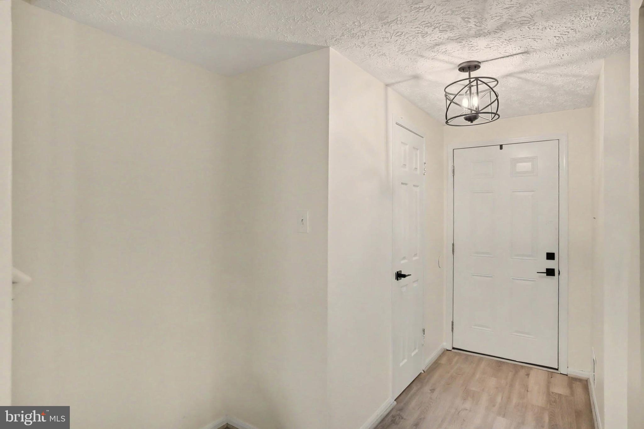 7632 Mandan Road Greenbelt, MD 20770 - Photo 3 of 30 Foyer