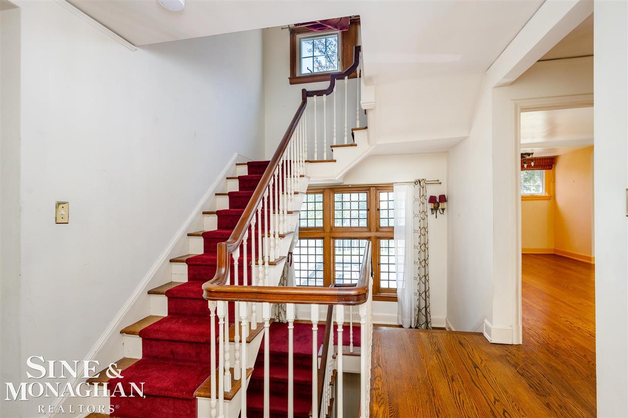 1377 Devonshire Road Grosse Pointe, MI 48230 - Photo 19 of 40 50059923-18.JPG