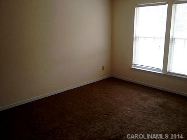 19827 Henderson Road, Unit M Cornelius, NC 28031 - Photo 4 of 12 Gallery Image 4