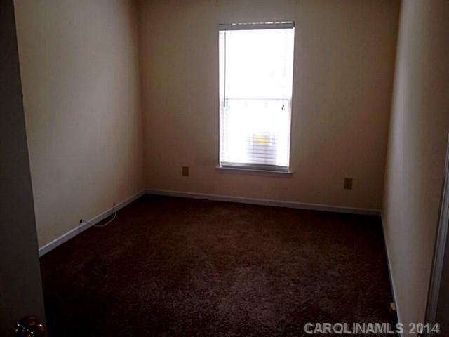 19827 Henderson Road, Unit M Cornelius, NC 28031 - Photo 6 of 12 Gallery Image 6
