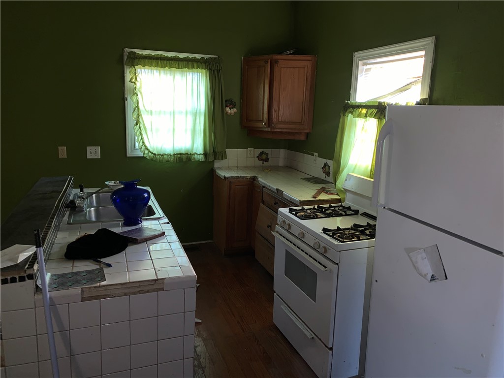 306 Broyles Street Anderson, SC 29624 - Photo 7 of 12