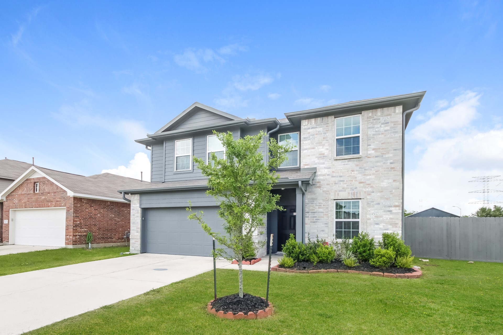 10002 Chase Court Baytown, TX 77521 - Photo 2 of 15