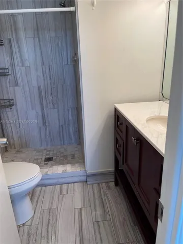 $2,200 | 4785 Southwest 62nd Avenue, Unit 101, Davie, FL 33314