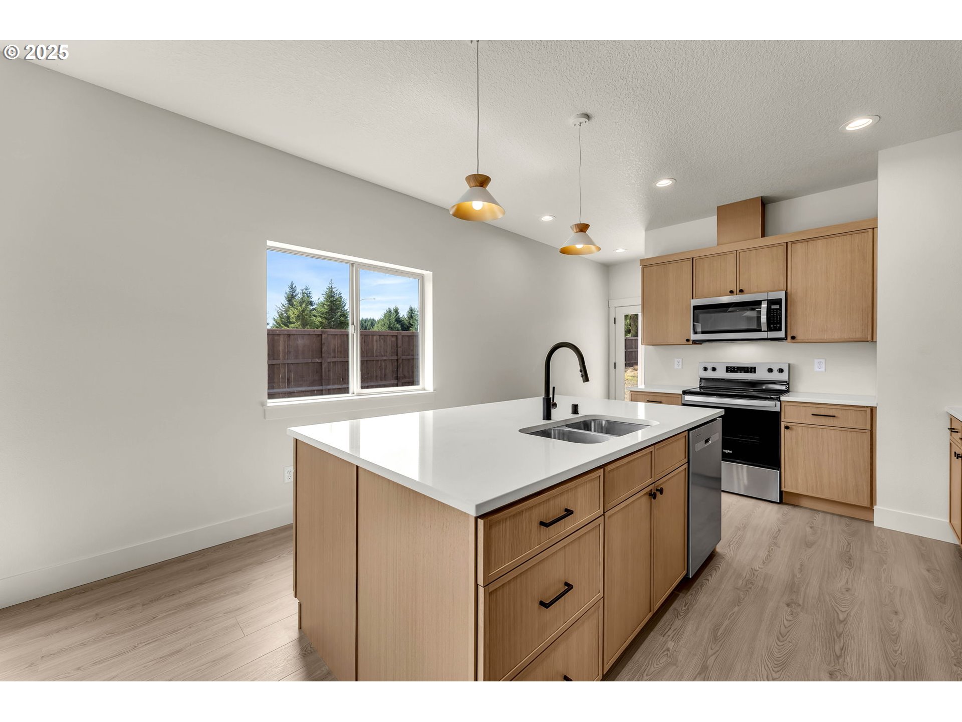 301 Cap Avenue Winlock, WA 98596 - Photo 14 of 42