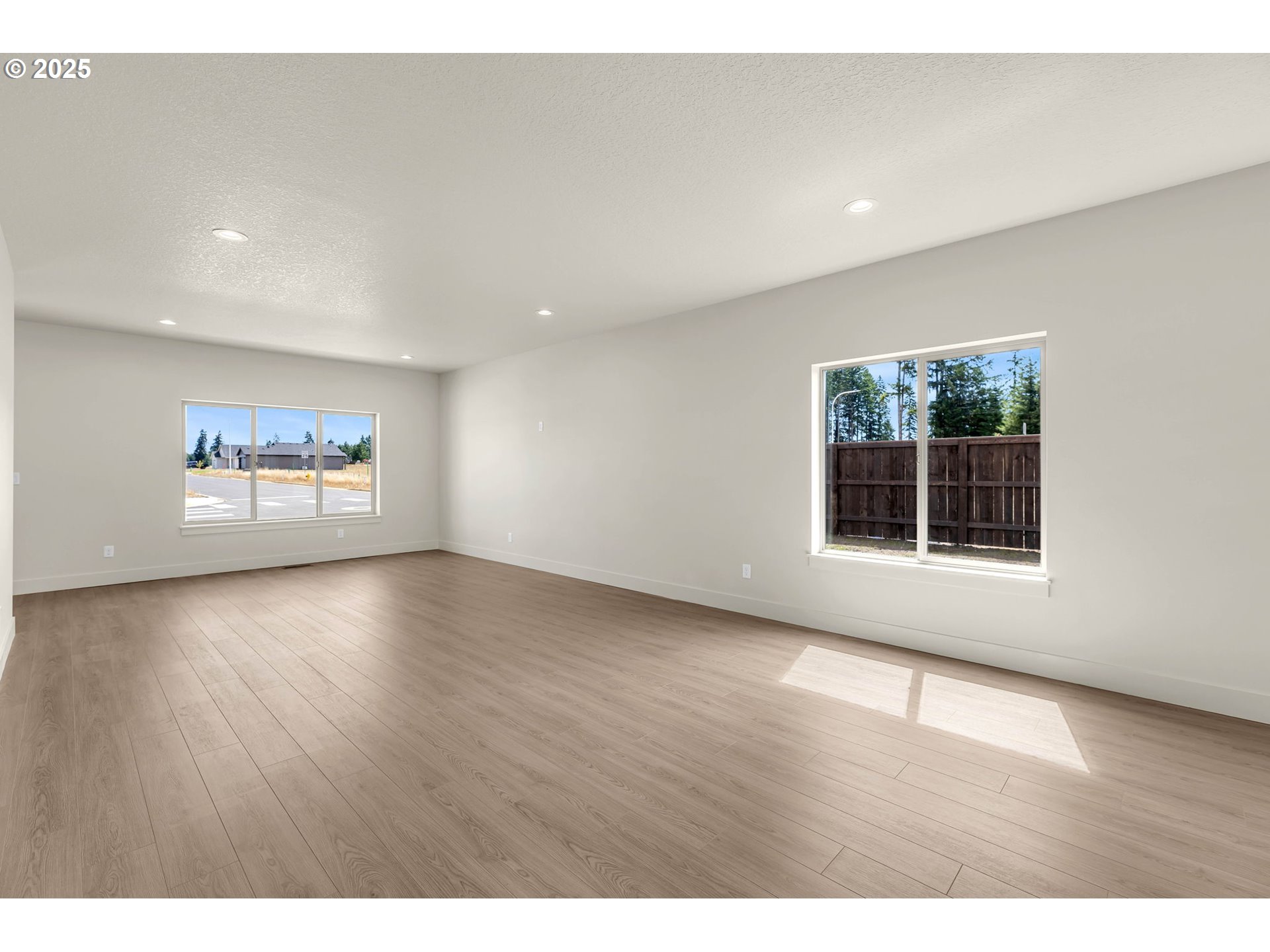 301 Cap Avenue Winlock, WA 98596 - Photo 4 of 42