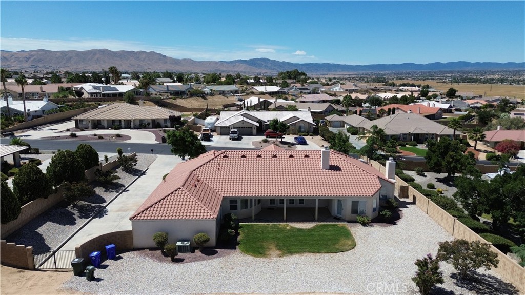 20230 Quail Run Road Apple Valley, CA 92308 - Photo 9 of 71
