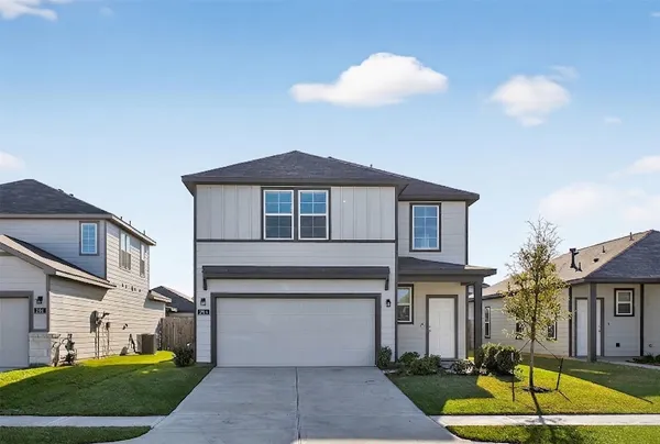 $2,700 | 3914 Windy Whisper Drive, Brookshire, TX 77423