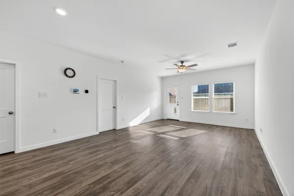 $2,700 | 3914 Windy Whisper Drive, Brookshire, TX 77423