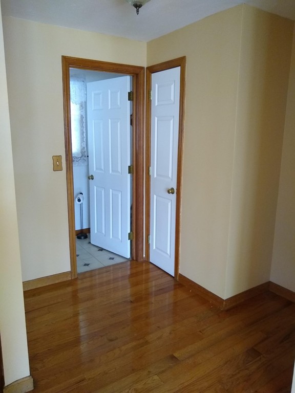 165 Mammoth Road Lowell, MA 01854 - Photo 16 of 17