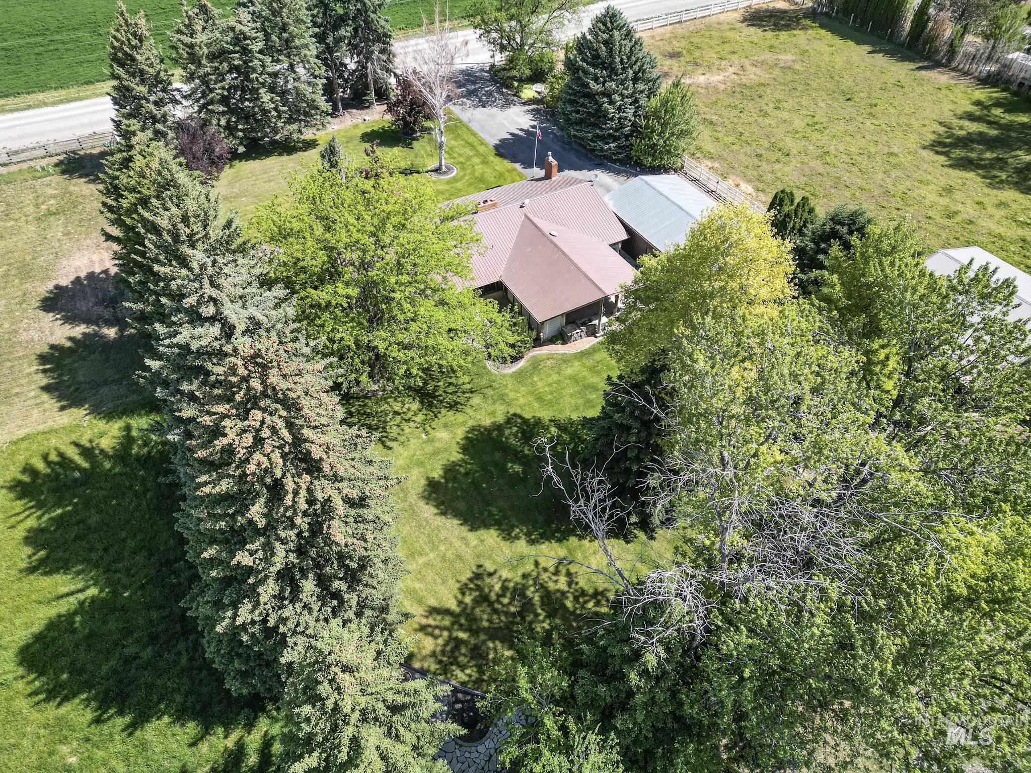 585 West Baseline Road Paul, ID 83347 - Photo 4 of 47