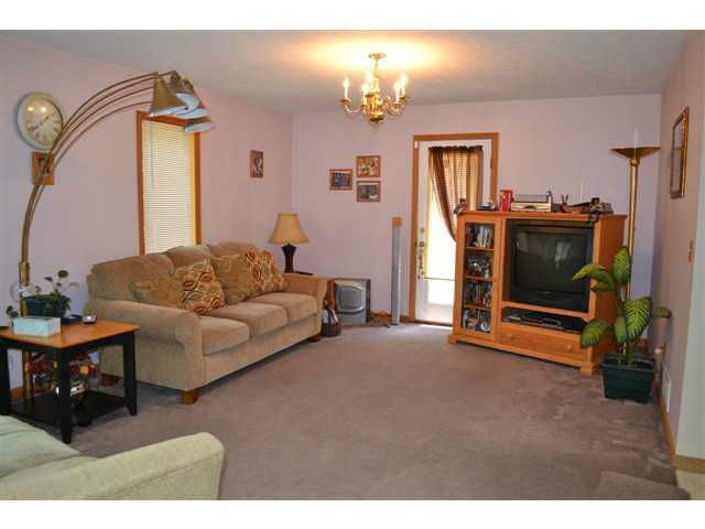 1717 Winding Trail Springfield, OH 45503 - Photo 3 of 25