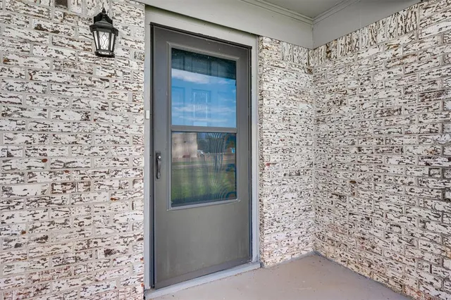 $166,000 | 130 Wright Drive, Blossom, TX 75416