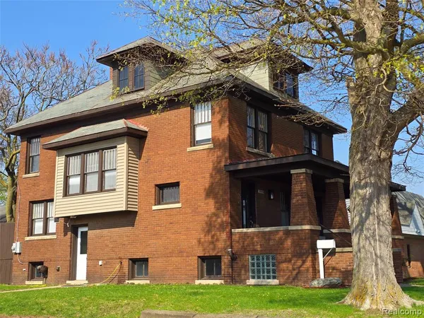 $265,000 | 26850 West Seven Mile Road, Redford, MI 48240