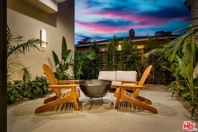 $3,326,000 | 12307 Collins Street, Valley Village, CA 91607