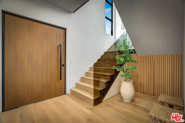 $3,326,000 | 12307 Collins Street, Valley Village, CA 91607