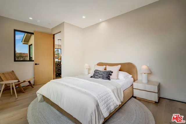 $3,326,000 | 12307 Collins Street, Valley Village, CA 91607