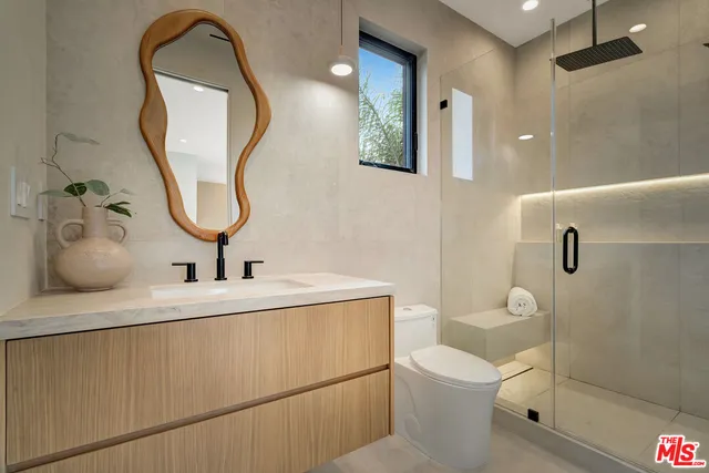 $3,326,000 | 12307 Collins Street, Valley Village, CA 91607