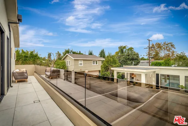 $3,326,000 | 12307 Collins Street, Valley Village, CA 91607