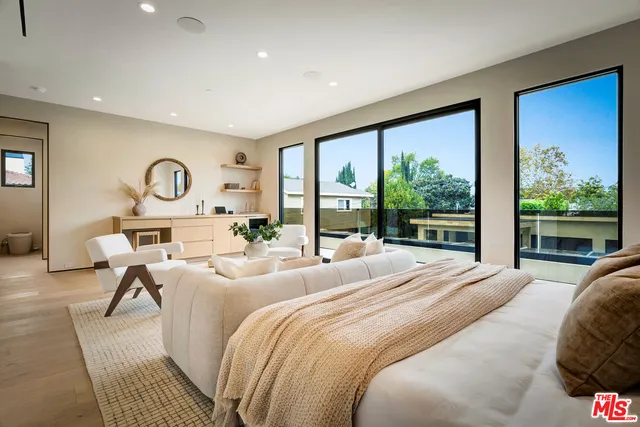 $3,326,000 | 12307 Collins Street, Valley Village, CA 91607