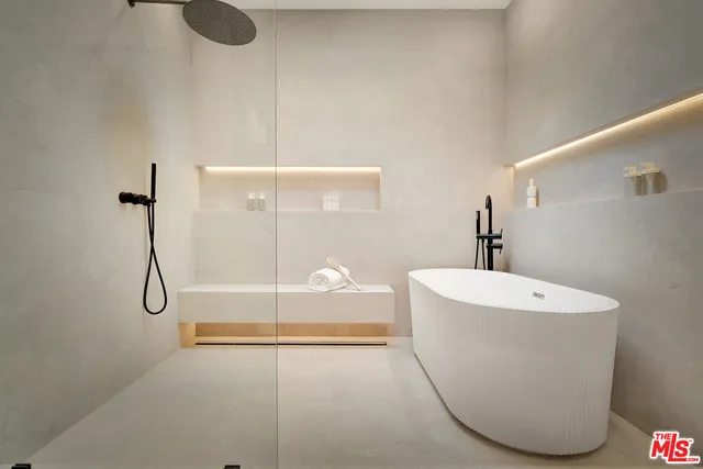 $3,326,000 | 12307 Collins Street, Valley Village, CA 91607