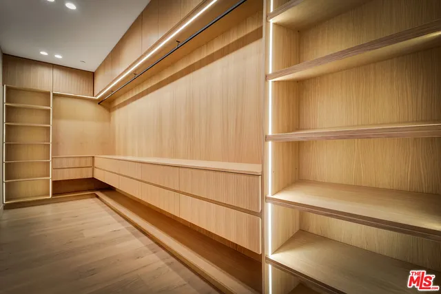 $3,326,000 | 12307 Collins Street, Valley Village, CA 91607