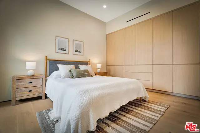 $3,326,000 | 12307 Collins Street, Valley Village, CA 91607