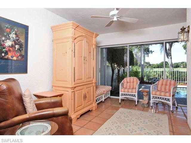 826 Rue Deville Naples, FL 34108 - Photo 8 of 19 Gallery Image 8