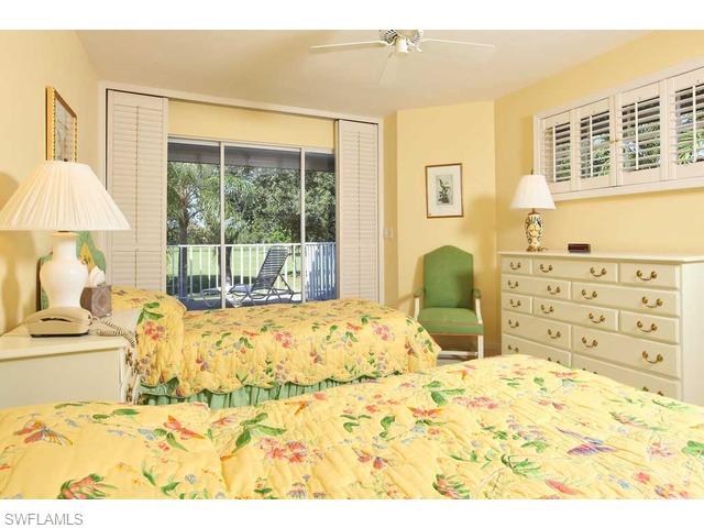 826 Rue Deville Naples, FL 34108 - Photo 9 of 19 Gallery Image 9