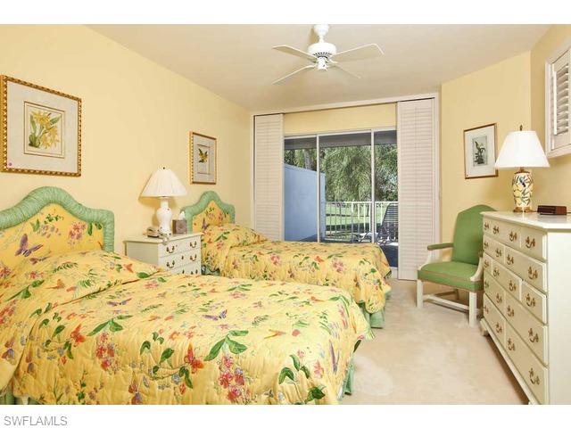 826 Rue Deville Naples, FL 34108 - Photo 10 of 19 Gallery Image 10