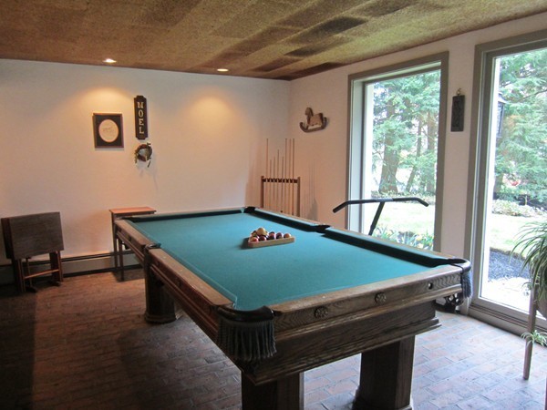 34 Arnold Road Wellesley, MA 02481 - Photo 16 of 19 Gallery Image 16