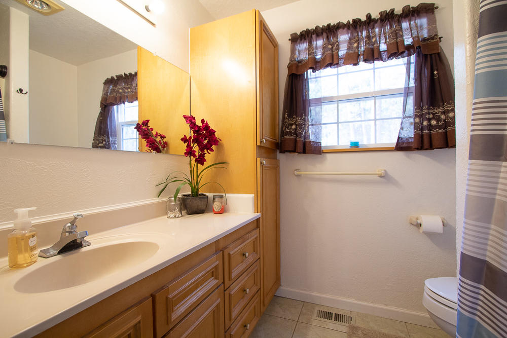 9254 Old Fort Road Klamath Falls, OR 97601 - Photo 23 of 62 38