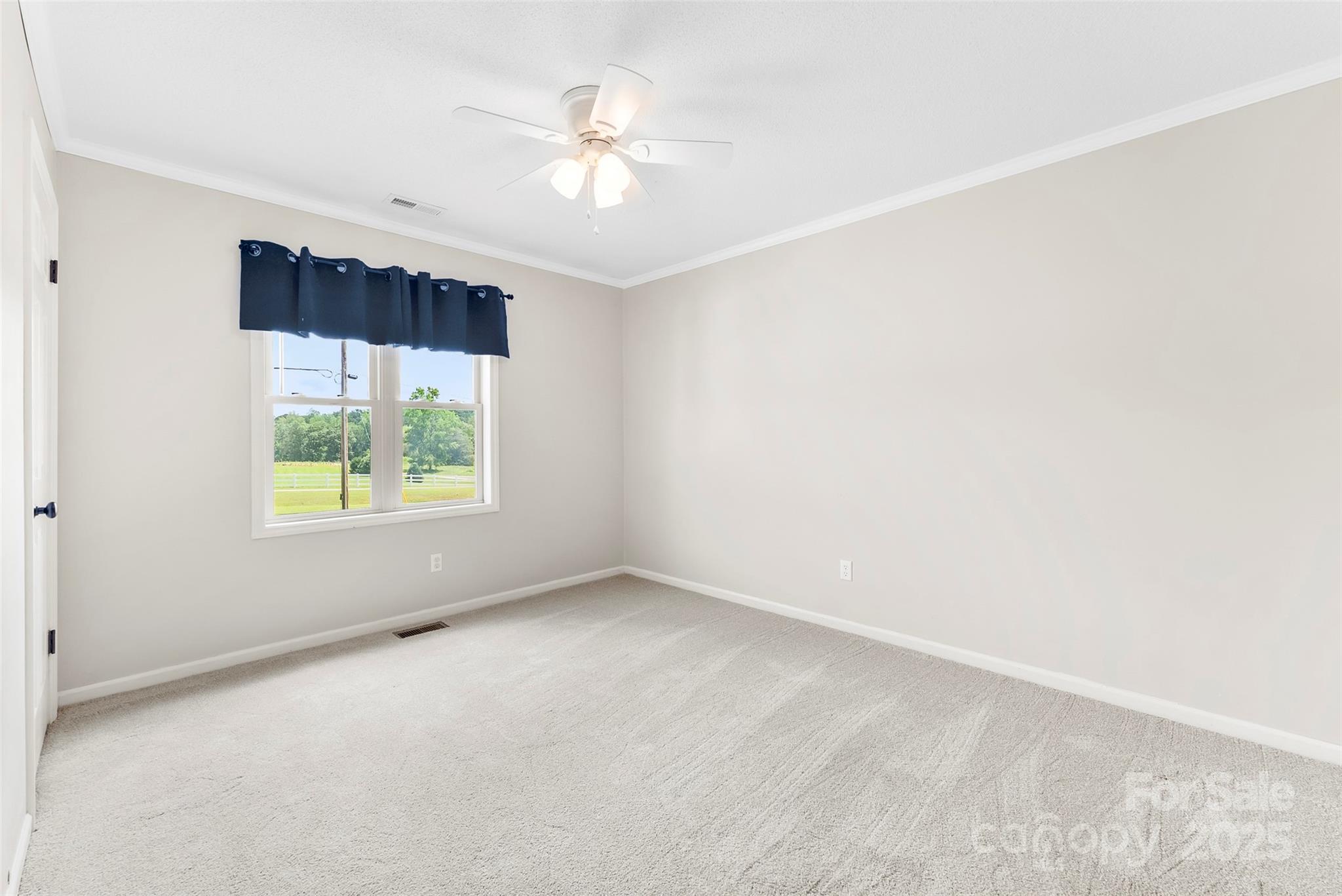213 Press Sweezy Road Kings Mountain, NC 28086 - Photo 18 of 43 an empty room with a window