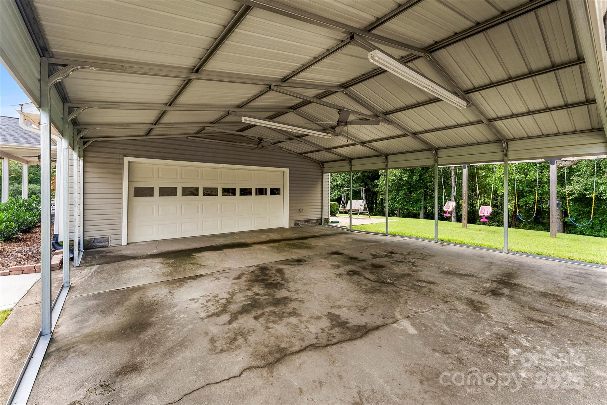 213 Press Sweezy Road Kings Mountain, NC 28086 - Photo 29 of 43 a view of a house with a park