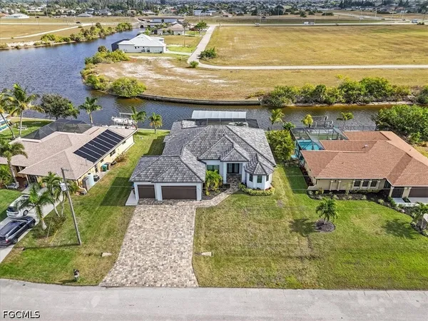 $935,000 | 901 Northwest 33rd Place, Cape Coral, FL 33993