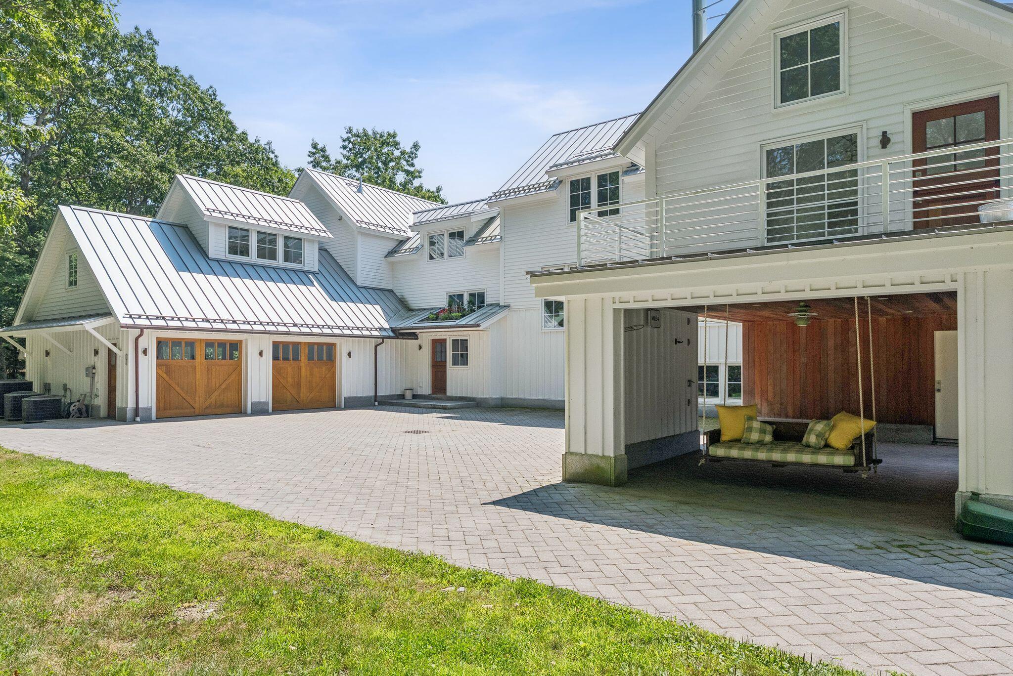 1200 Shore Road Cape Elizabeth, ME 04107 - Photo 68 of 74 Courtyard