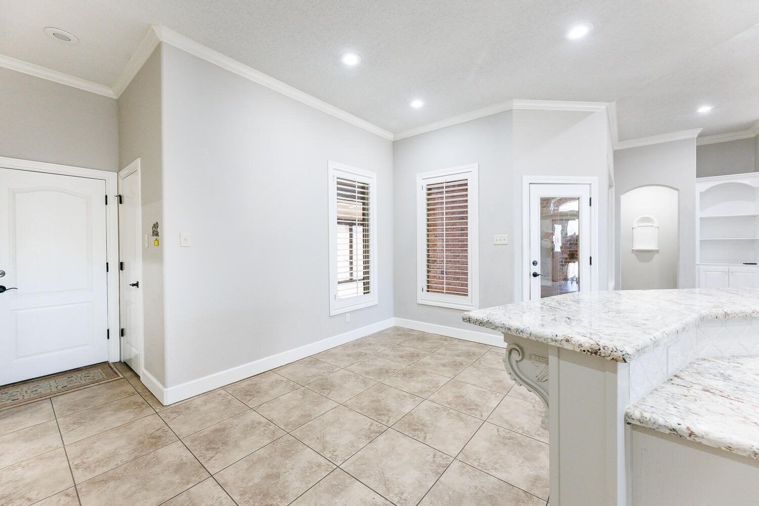 6009 84th Street Lubbock, TX 79424 - Photo 11 of 57 Eating Area