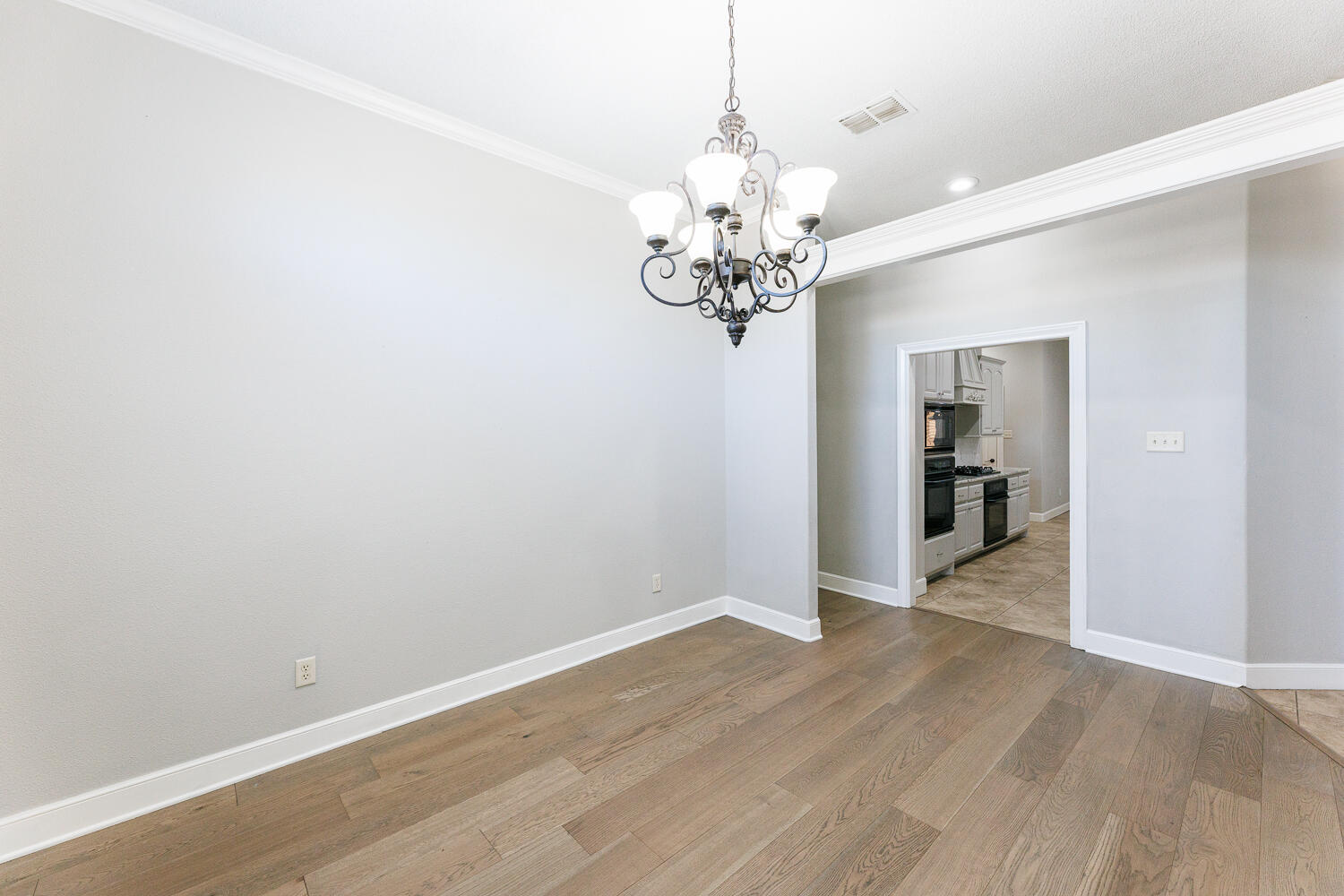 6009 84th Street Lubbock, TX 79424 - Photo 21 of 57 Formal Dining Area