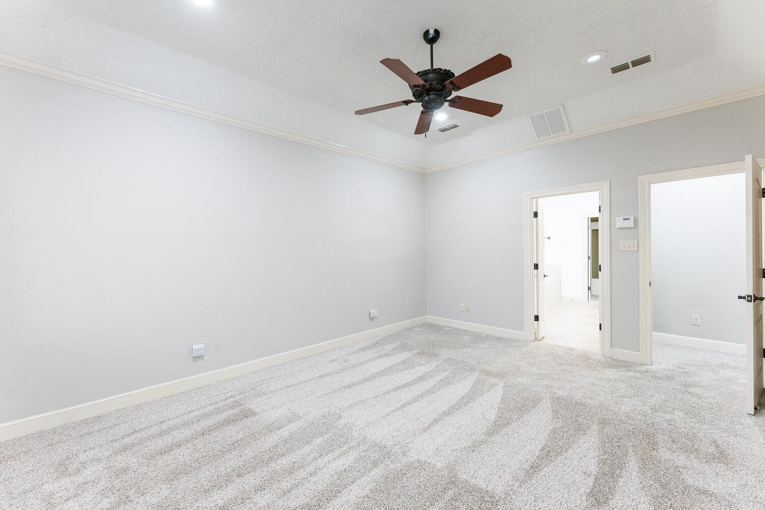 6009 84th Street Lubbock, TX 79424 - Photo 23 of 57 Primary Bedroom