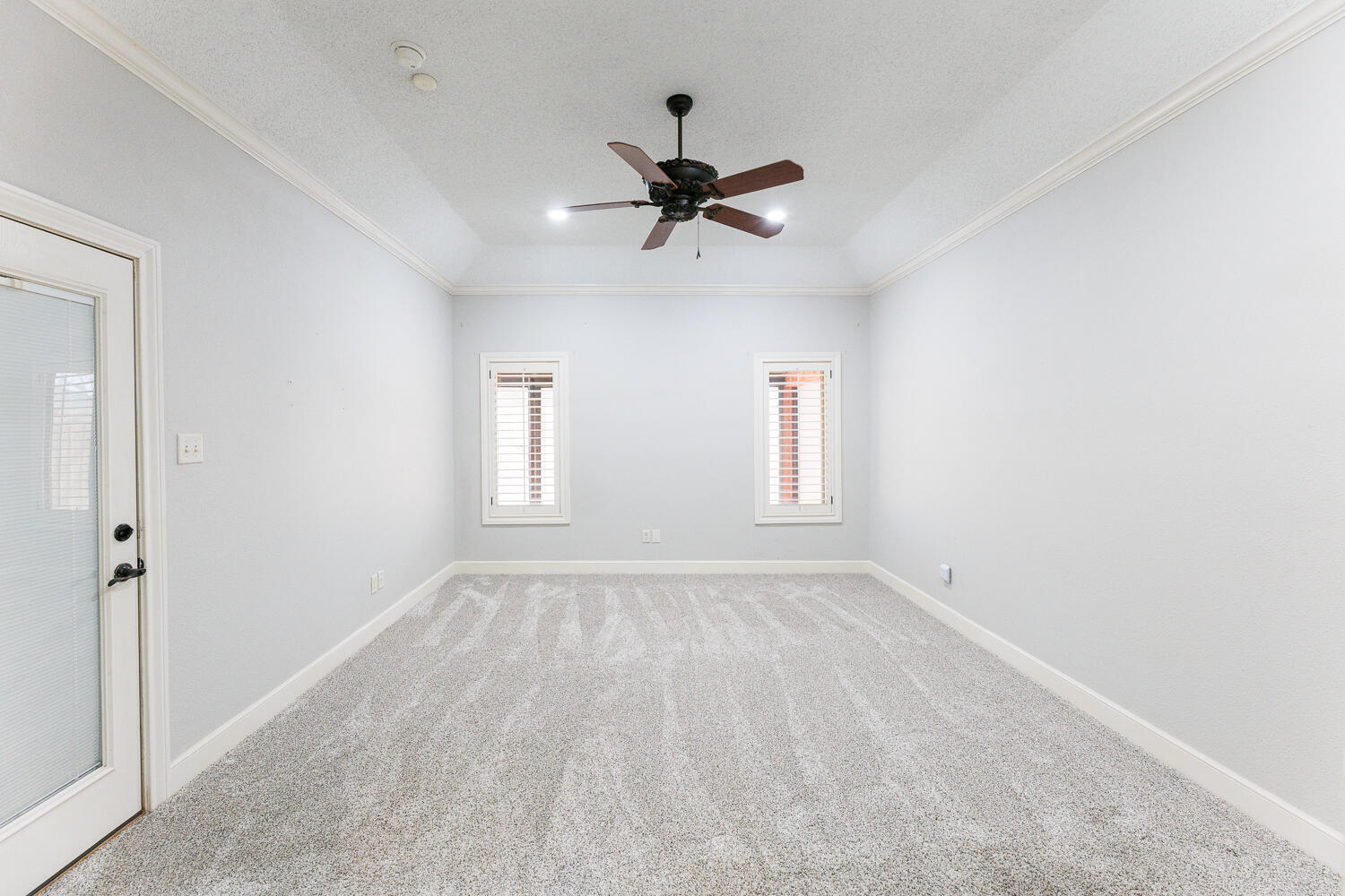 6009 84th Street Lubbock, TX 79424 - Photo 24 of 57 Primary Bedroom