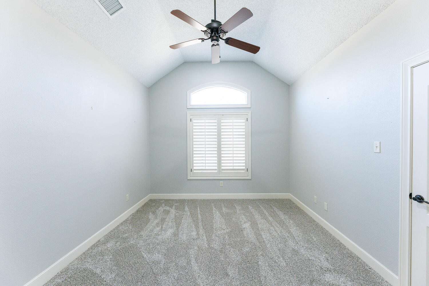 6009 84th Street Lubbock, TX 79424 - Photo 37 of 57 Third Bedroom
