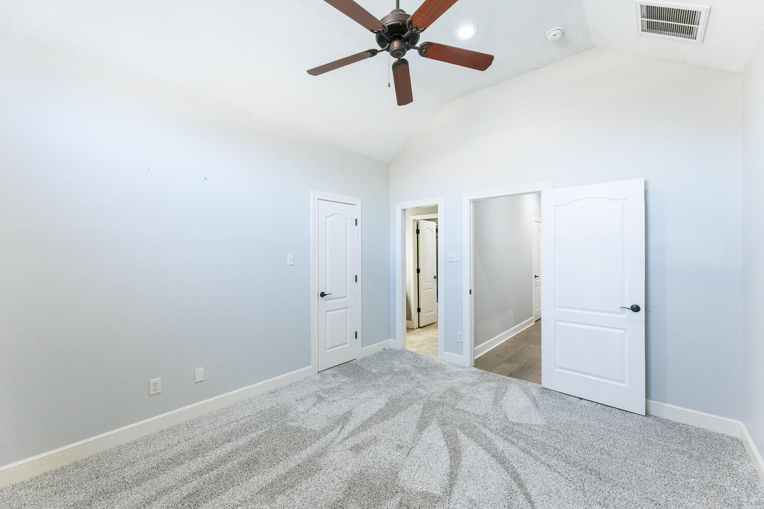 6009 84th Street Lubbock, TX 79424 - Photo 38 of 57 Third Bedroom