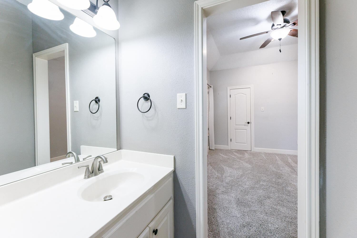 6009 84th Street Lubbock, TX 79424 - Photo 44 of 57 Third Bathroom