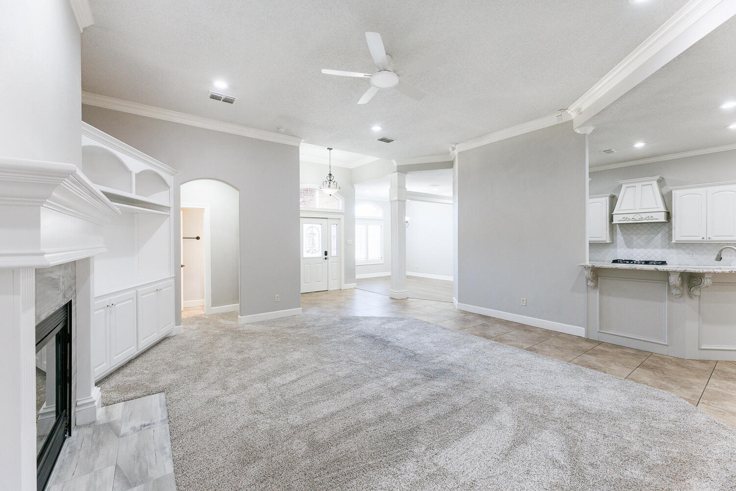 6009 84th Street Lubbock, TX 79424 - Photo 8 of 57 Living Area