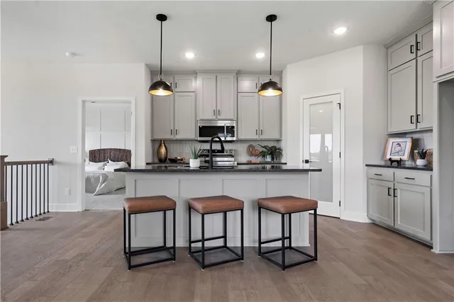 $569,900 | 27603 East 128th Court, Lee's Summit, MO 64086