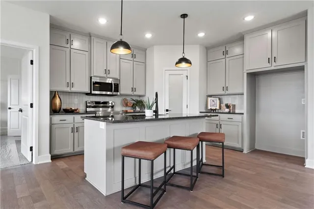 $569,900 | 27603 East 128th Court, Lee's Summit, MO 64086